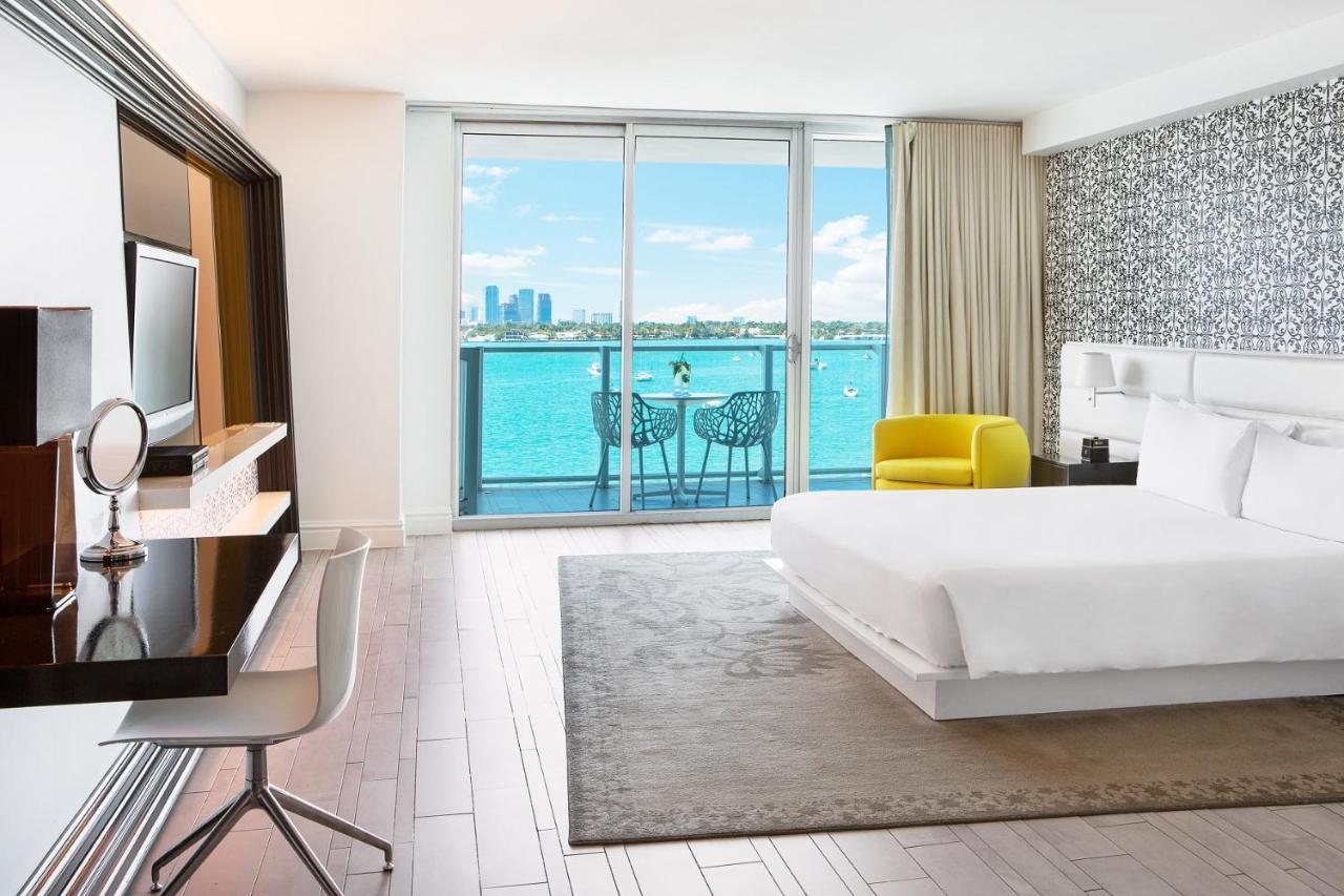 Deluxe Bay View Studio Suite w Balcony