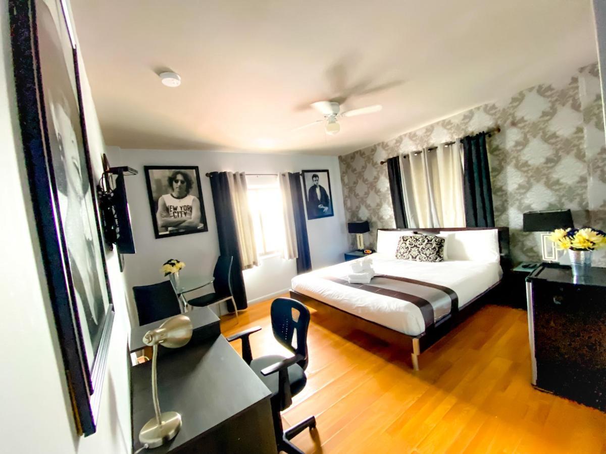 Superior King Room Fully Renovated