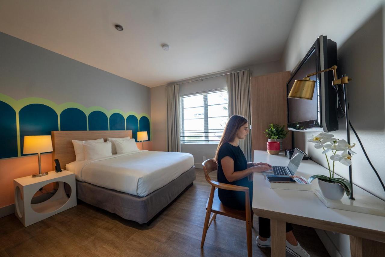 Superior King,1170136681:JPEG