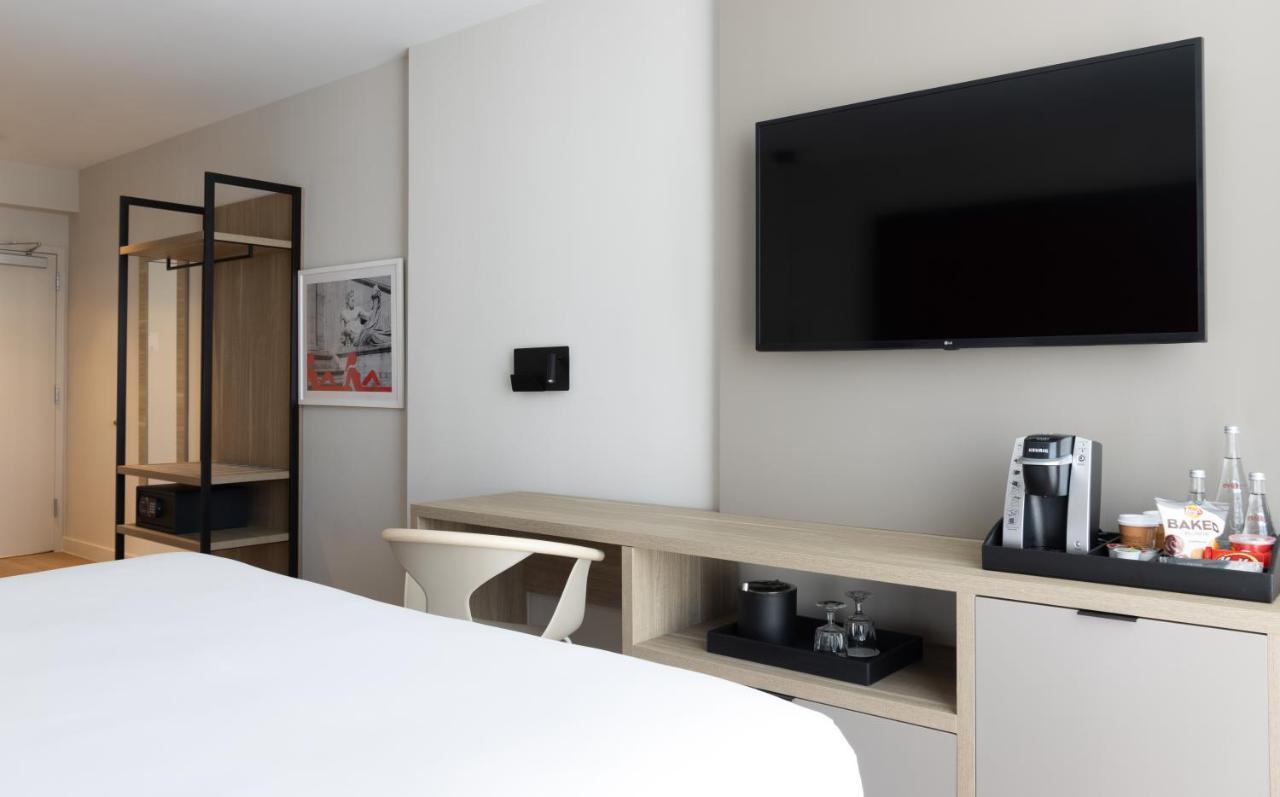 Standard Queen Room with Two Queen Beds,1183009612:JPEG