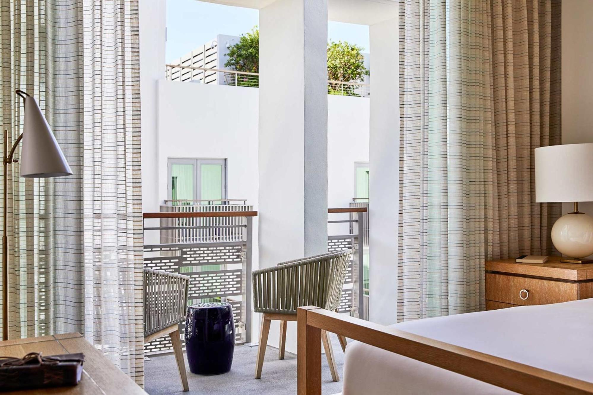 Superior Room with Balcony,1276149898:JPEG