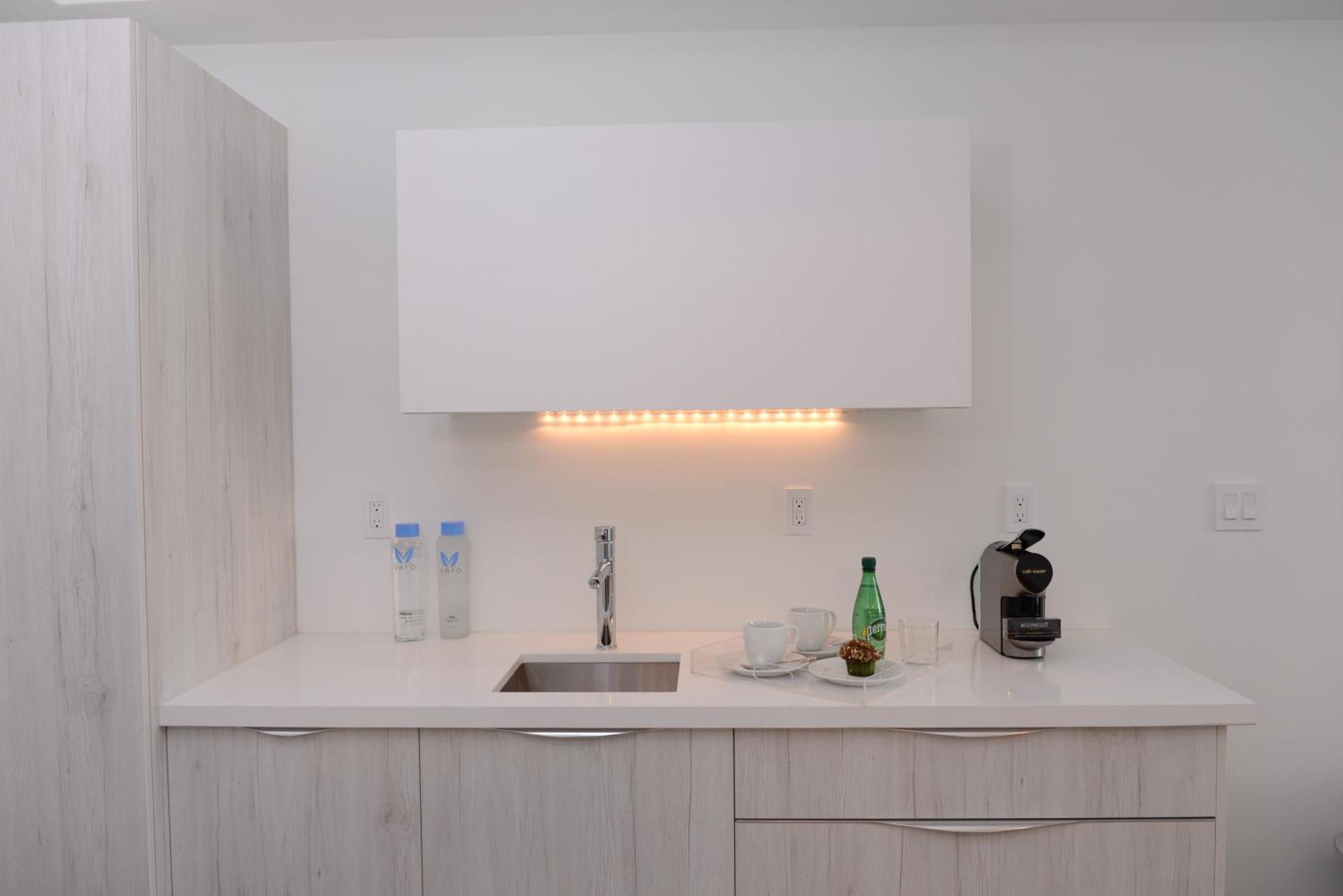 Urban 2 Bedroom Suite with Kitchenette and Standing Balcony