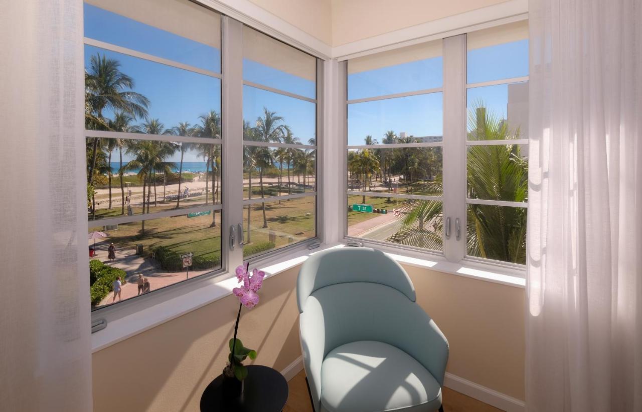 Ocean Front Corner King