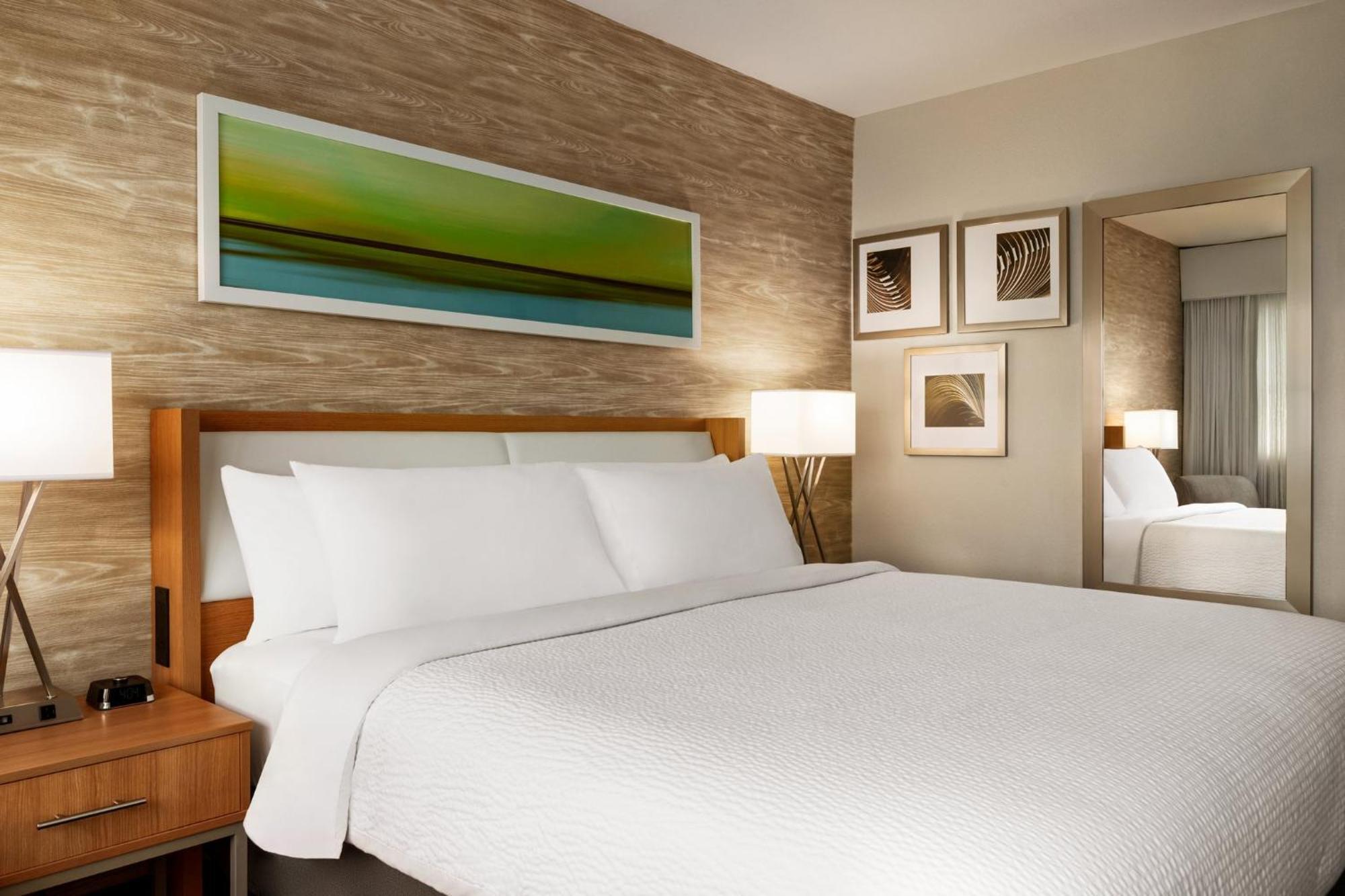 Standard King Room