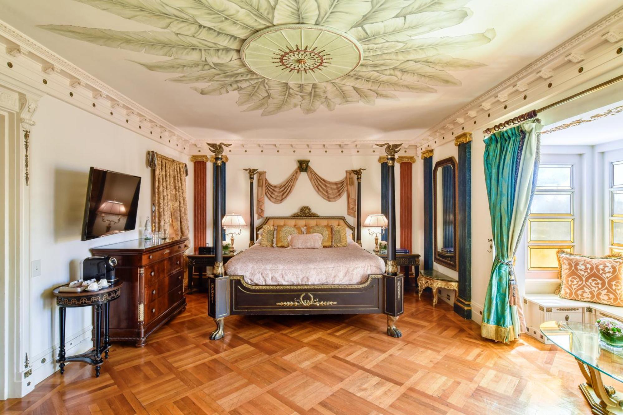 Premier Suite