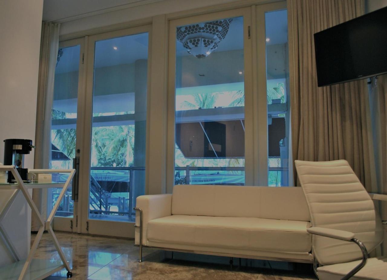 Deluxe Studio View