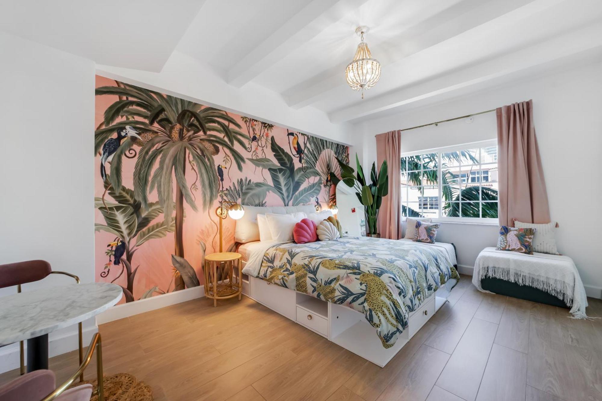 Queen Suite