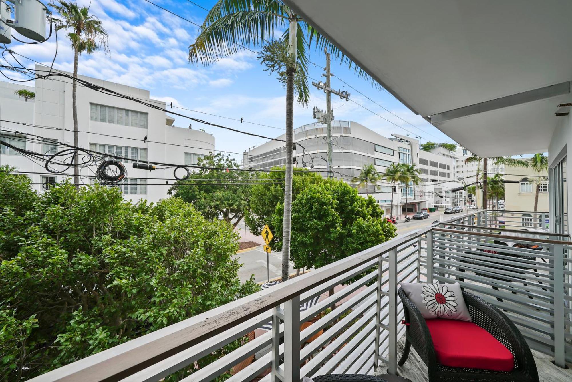 Superior King Balcony
