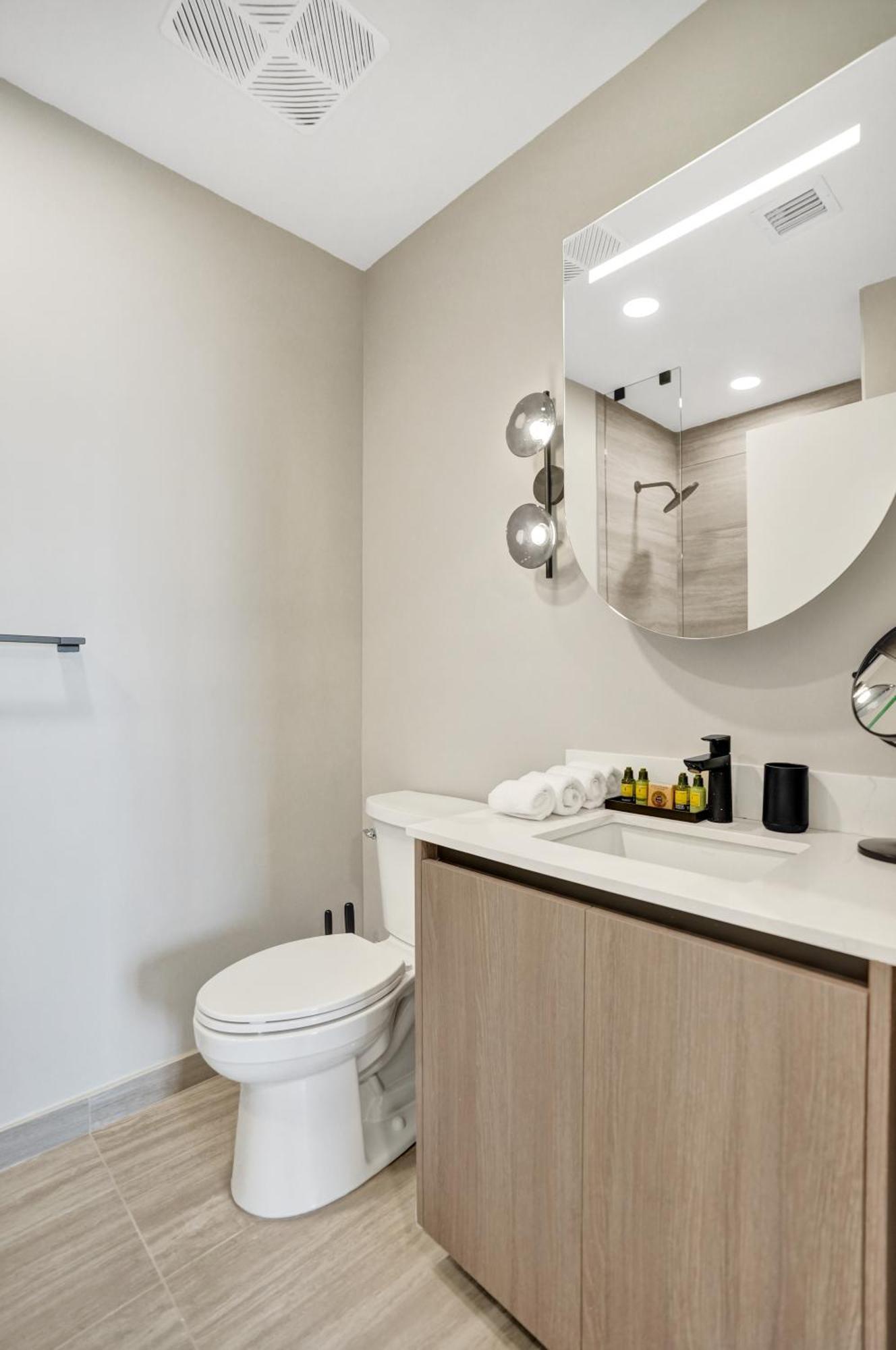 Three-Bedroom Apartment Ocean View