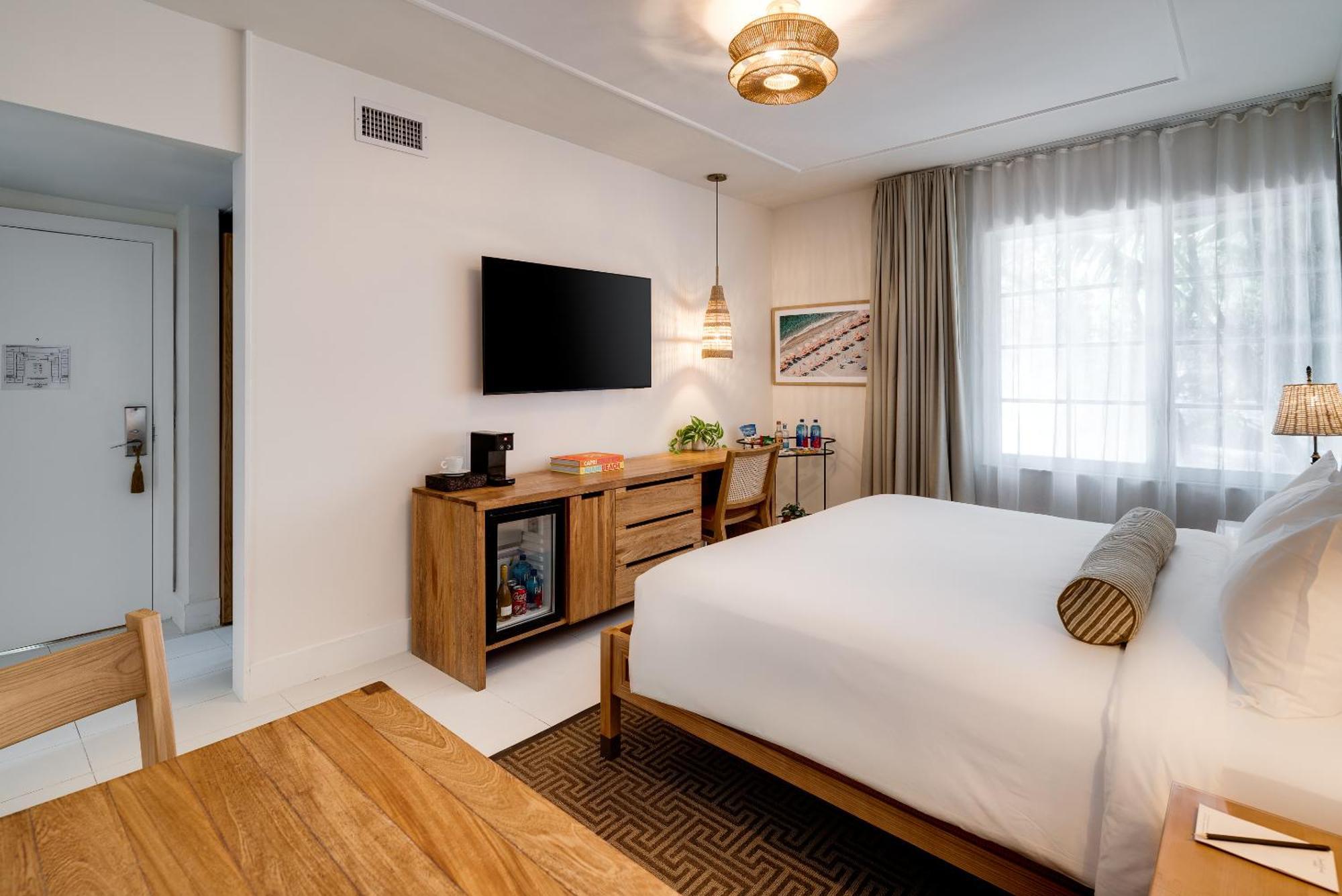 Standard King Room