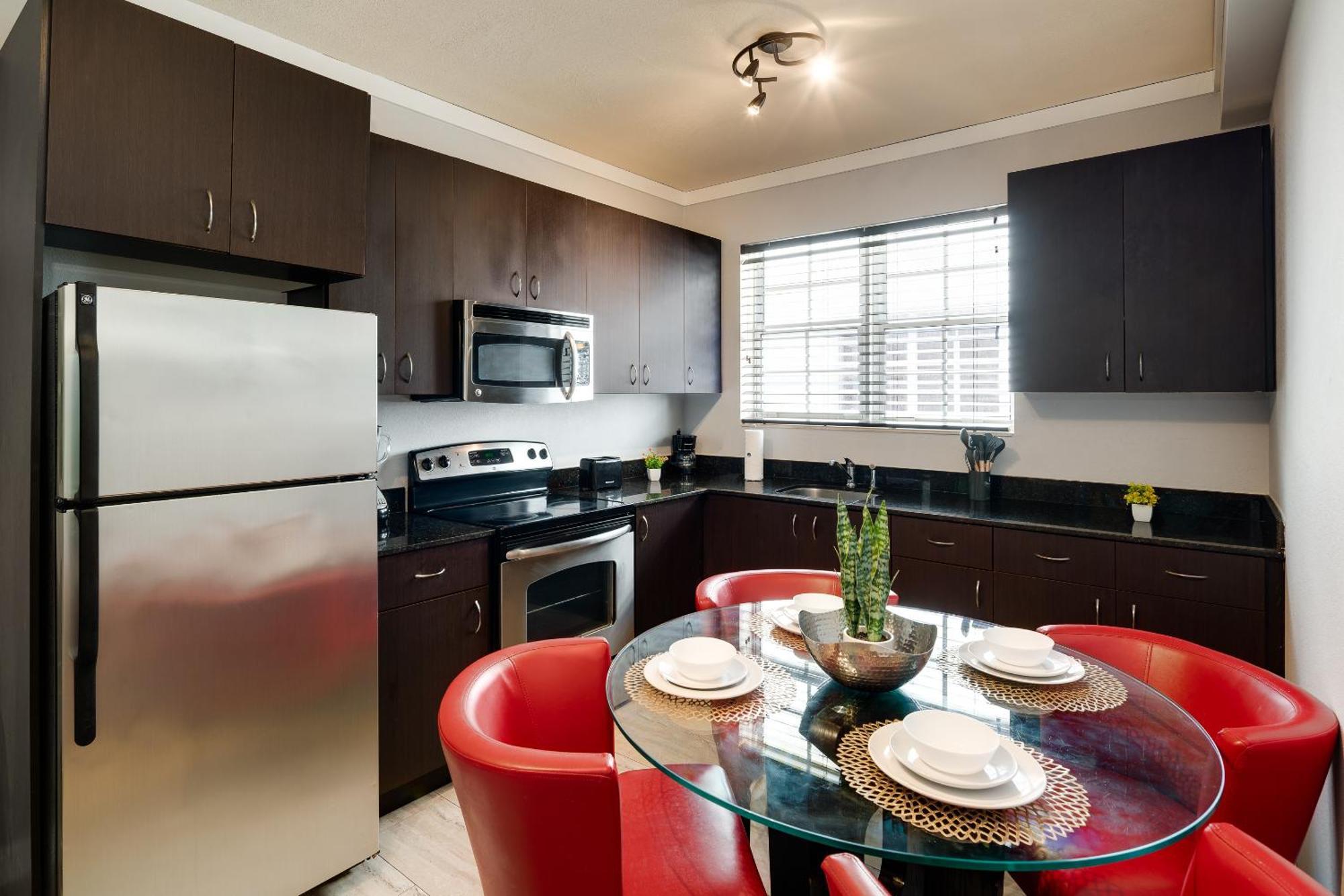 One-Bedroom Double Queen Suite