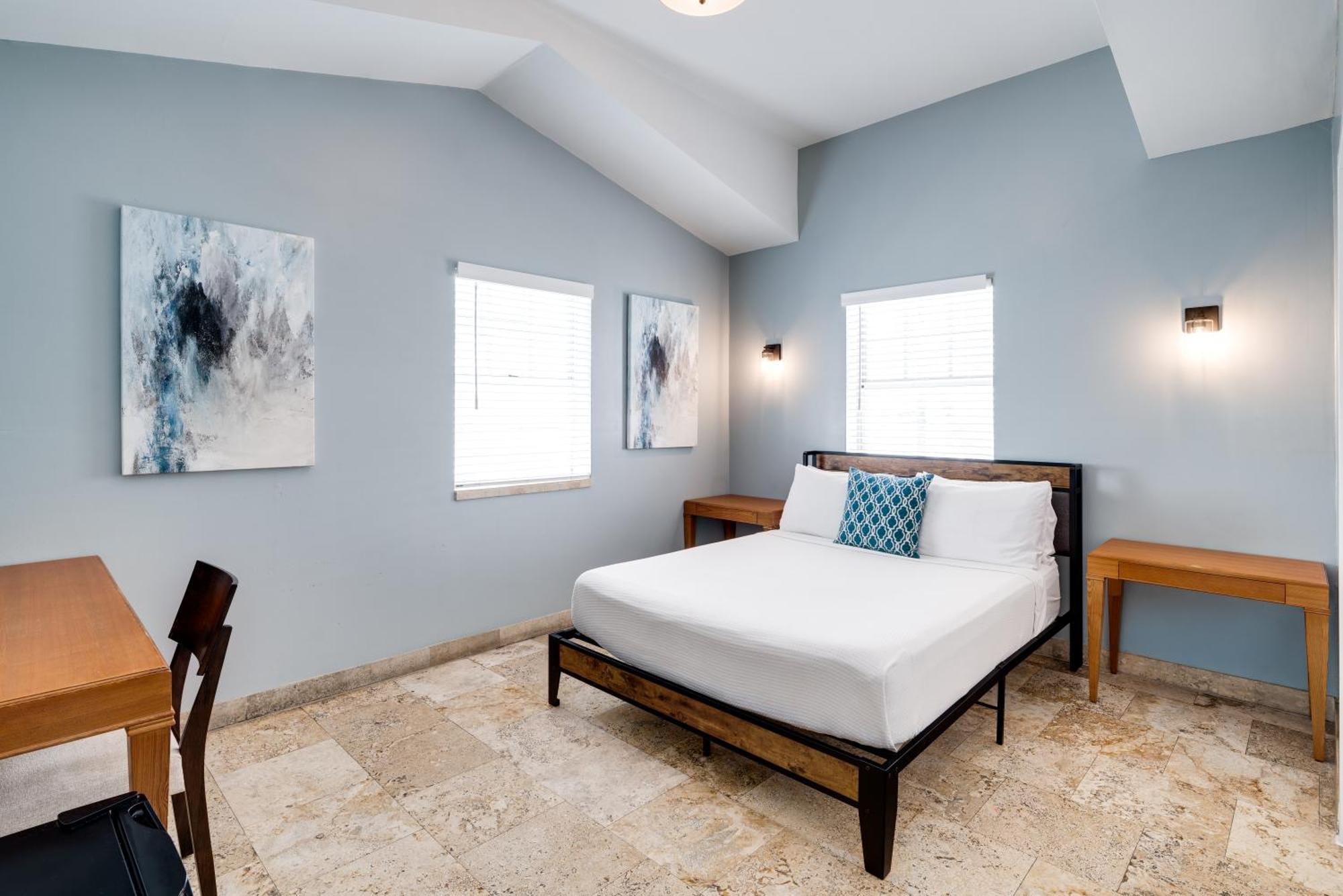 Accessible Queen Room