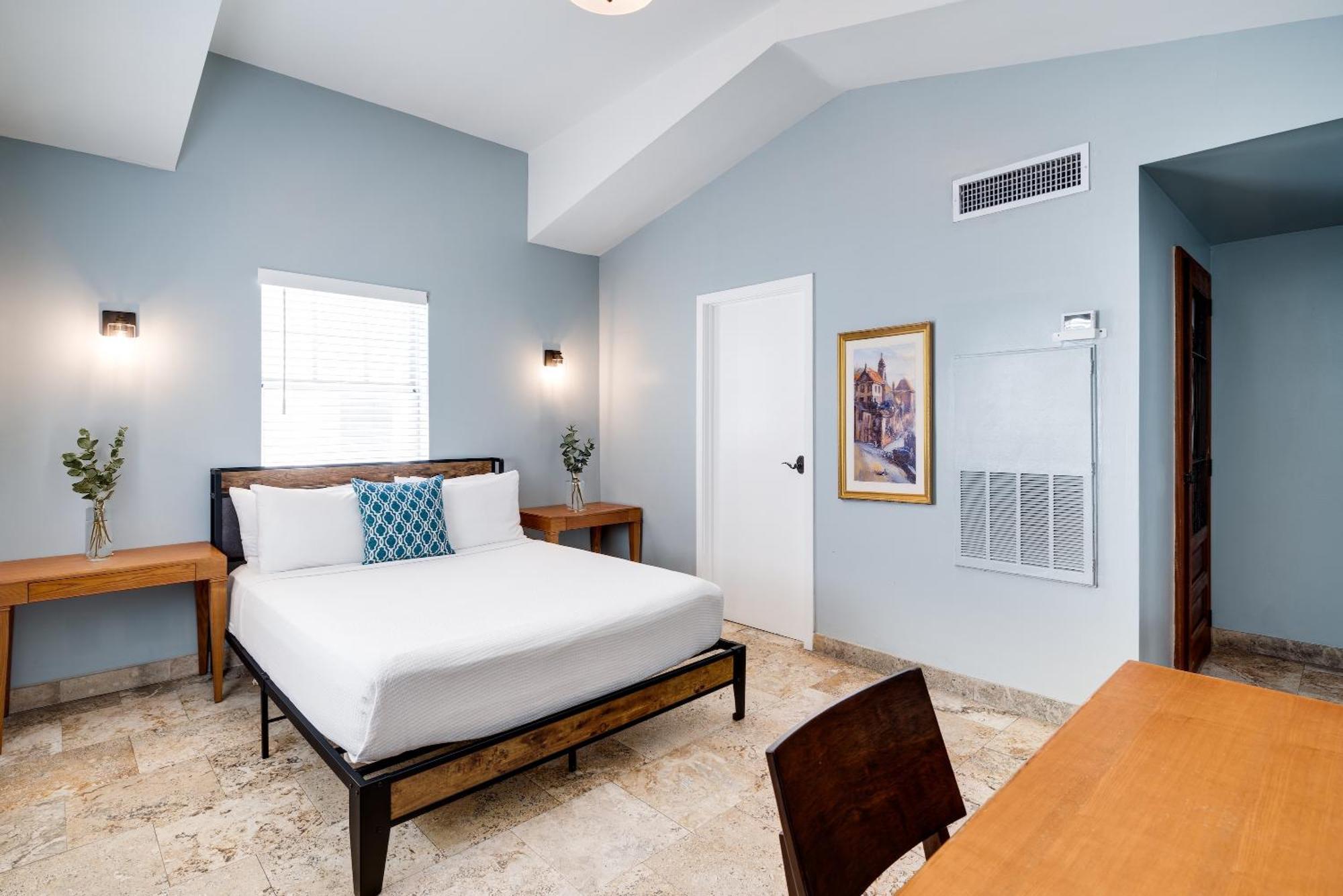 Queen Room