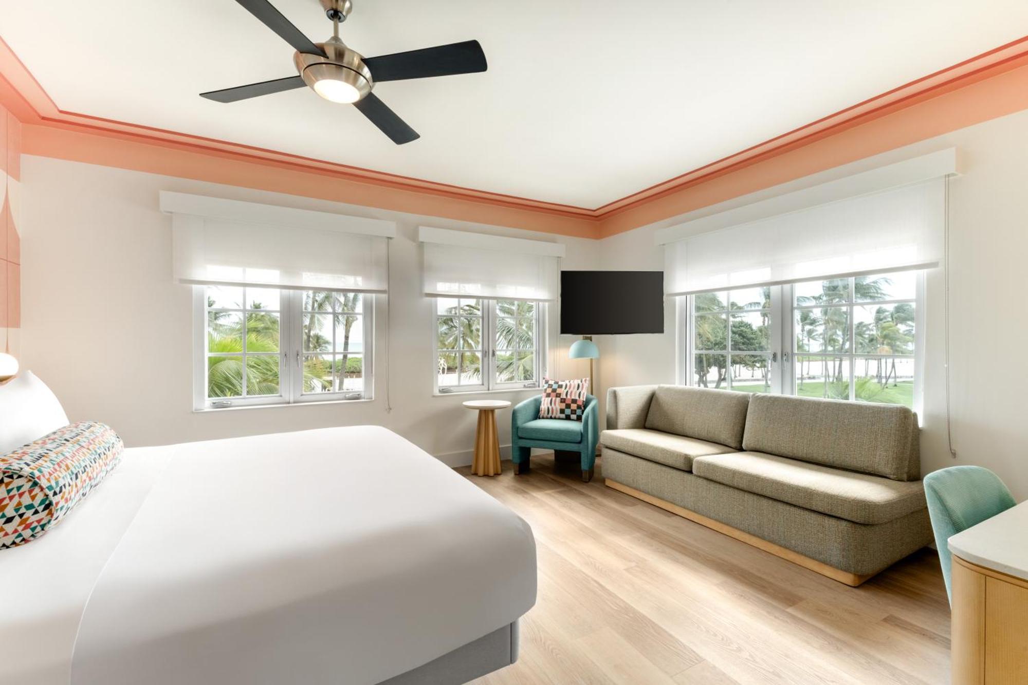 Waldorf Towers Suite,1746828143:JPEG