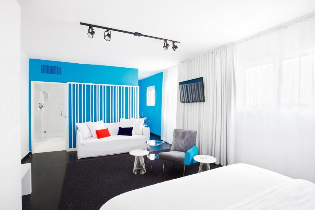 Standard Suite