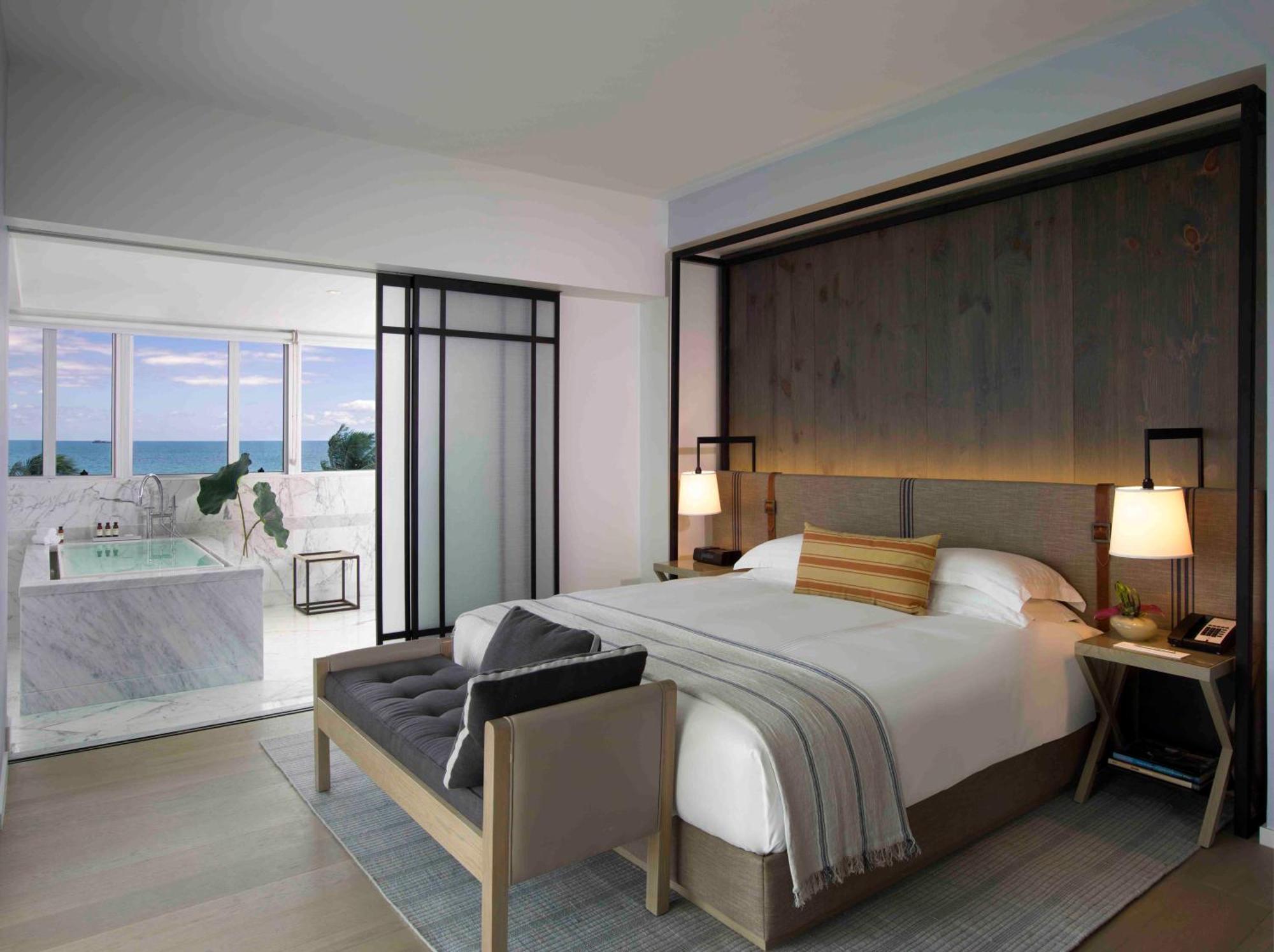 Suite mit Kingsize-Bett und Balkon