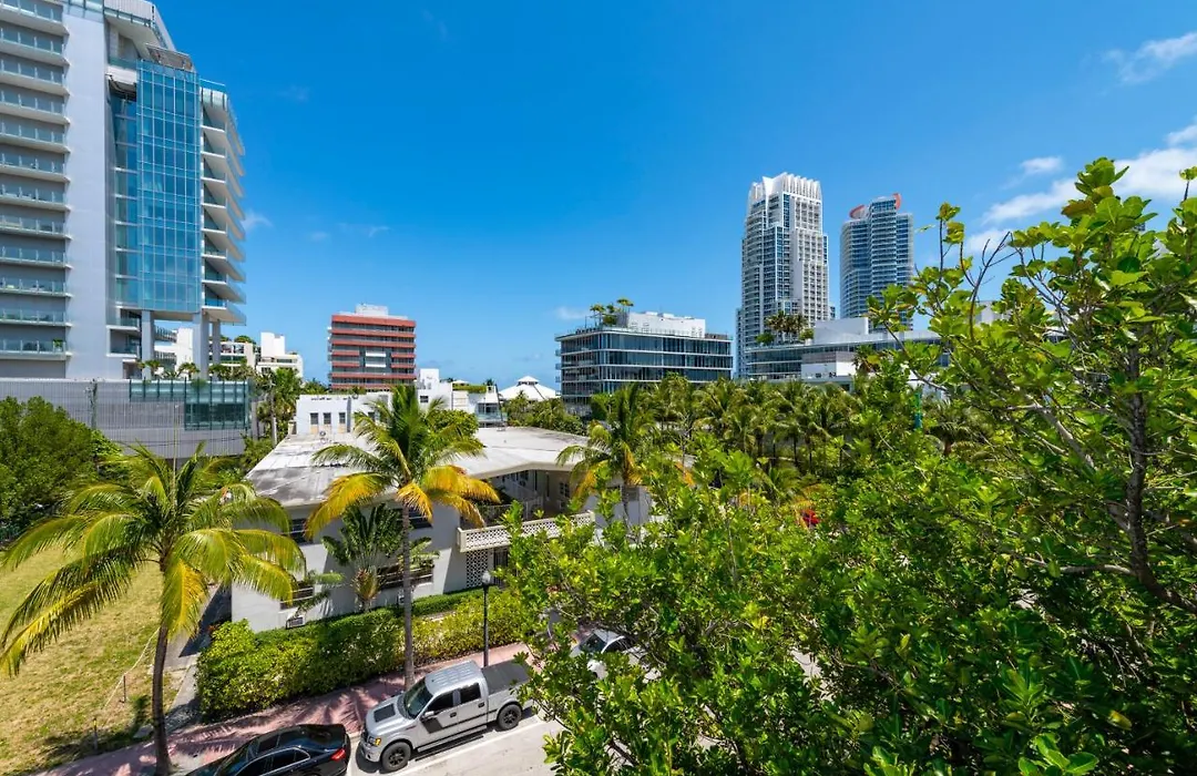 Cento Collins Stays By Mercury South Beach-1