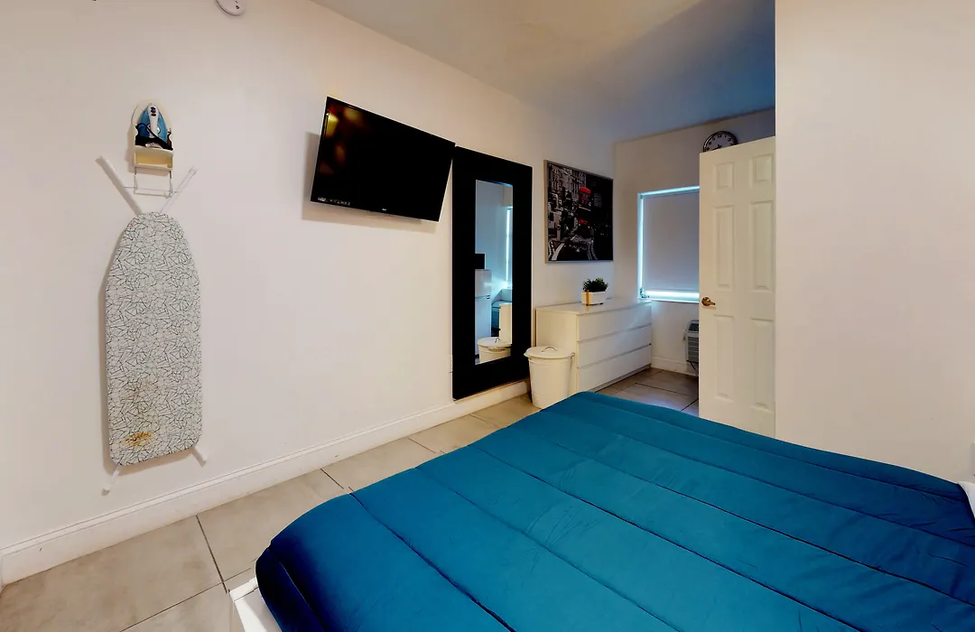 Miami Beach International Hostel-1
