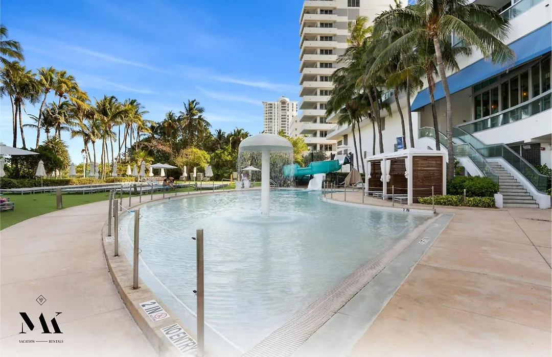 Fontainebleau Resort Balcony W Ocean And City View-1