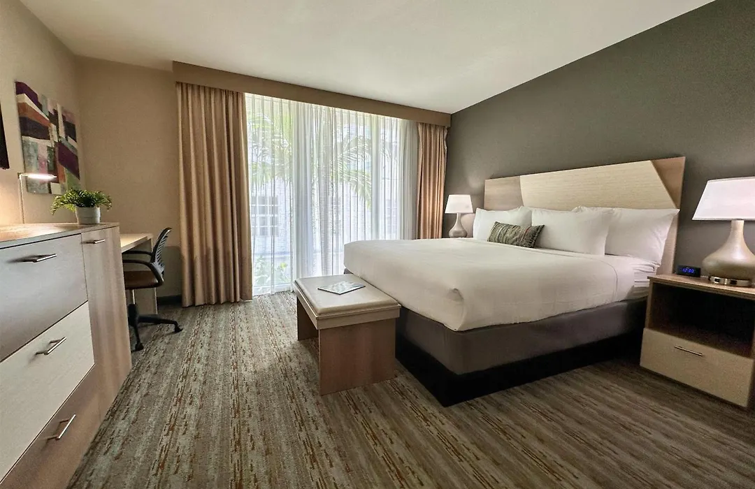 Best Western Plus Atlantic Beach Resort-1