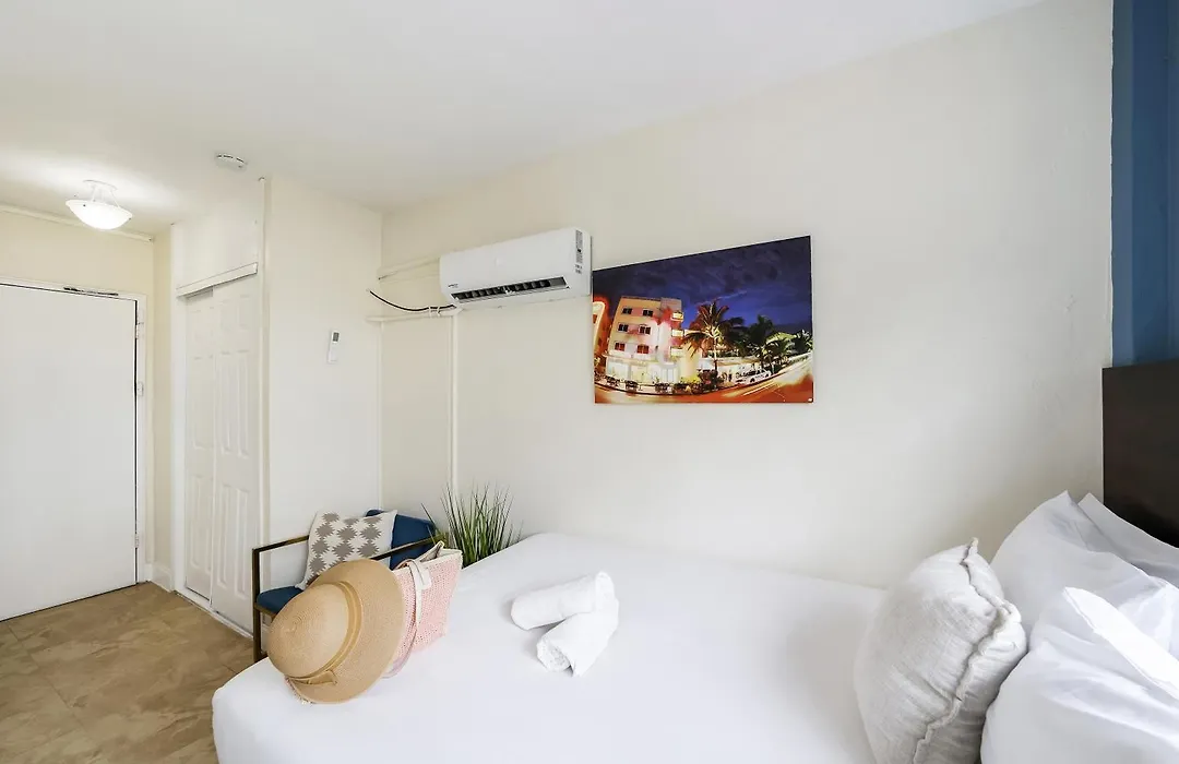 Starlite Hotel-1