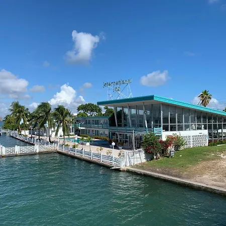International Inn On The Bay-3