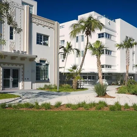 Kenmore Village Hotel, South Beach-3