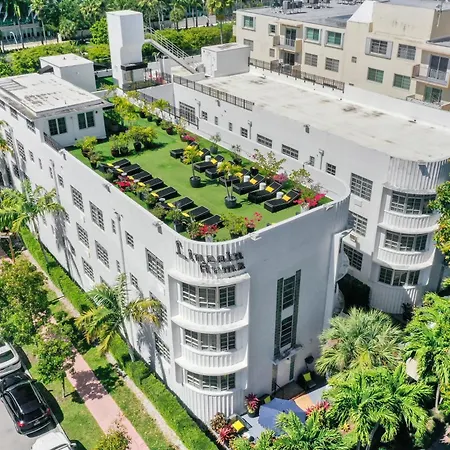 Lincoln Arms Suites-3