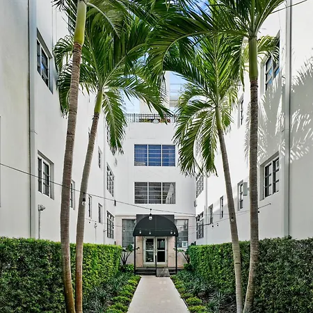 Lincoln Arms Suites-2