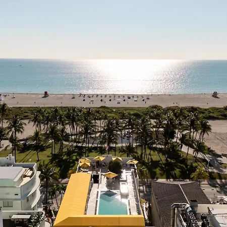 Leslie Hotel Ocean Drive-3