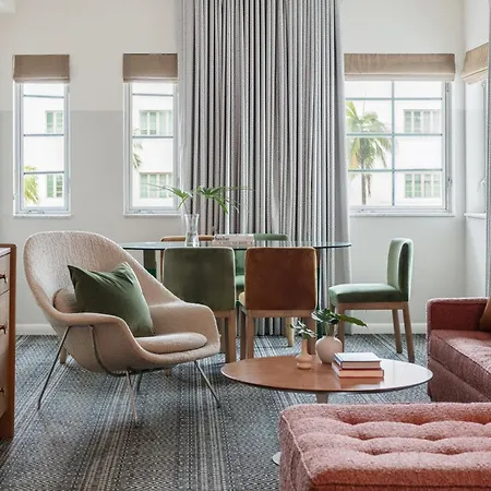 Kimpton Surfcomber Hotel By Ihg-2
