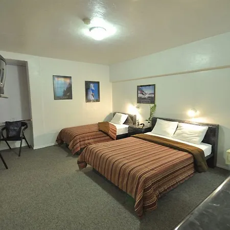 Tropics Hotel-2