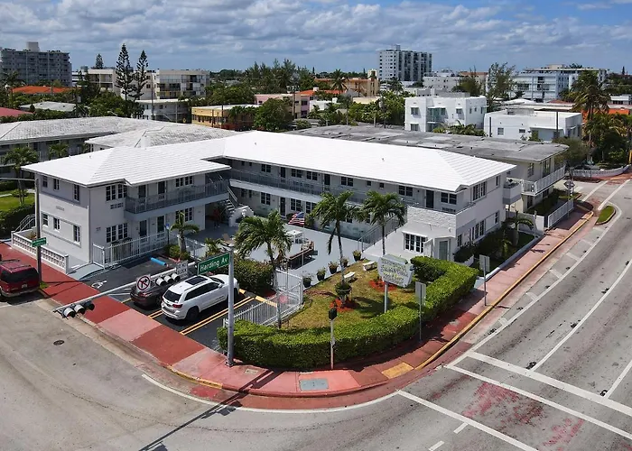 Sorrento Villas Miami Beach