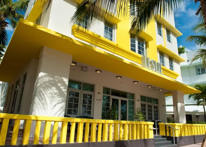 Leslie Hotel Ocean Drive Miami Beach