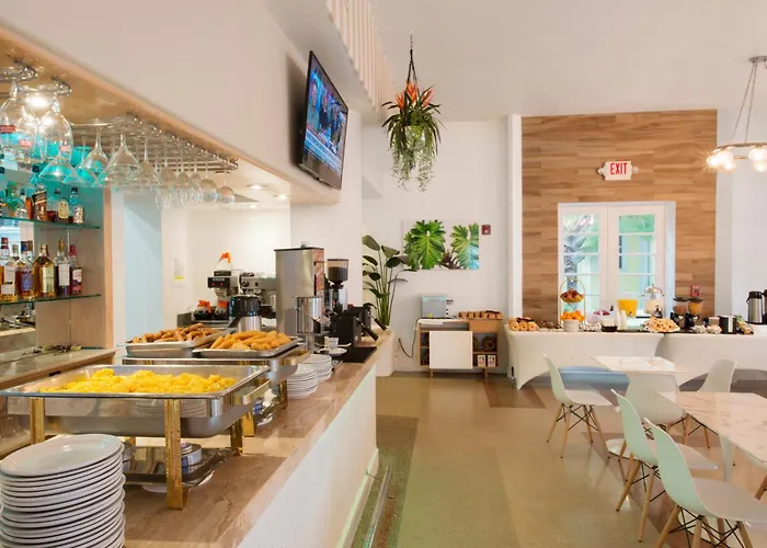 Hotels in Miami BeachPenguin