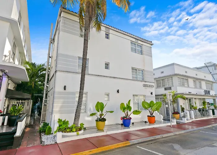 Hotels in Miami BeachChesterfield & Suites