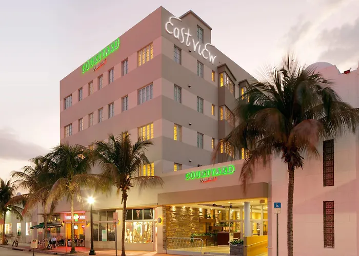 Courtyard Miami Beach South Beach