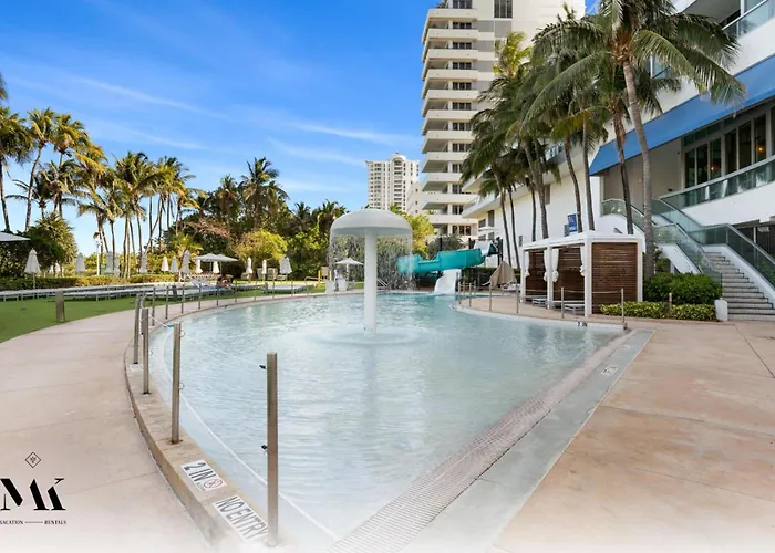 Fontainebleau Resort Balcony W Ocean And City View Miami Beach
