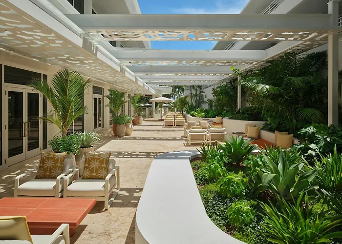 Royal Palm South Beach Miami, A Tribute Portfolio Resort Miami Beach